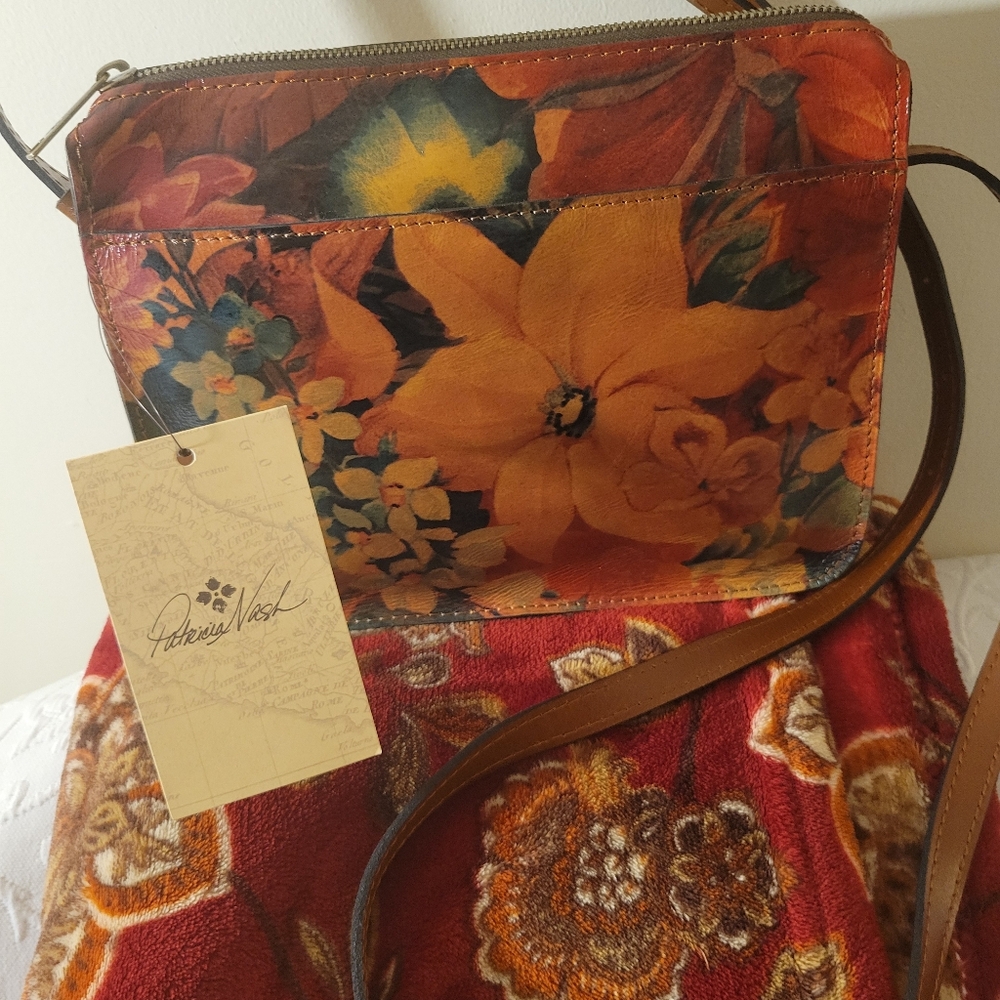 Patricia Nash Floral Crossbody Bag - Multicolor NWT.